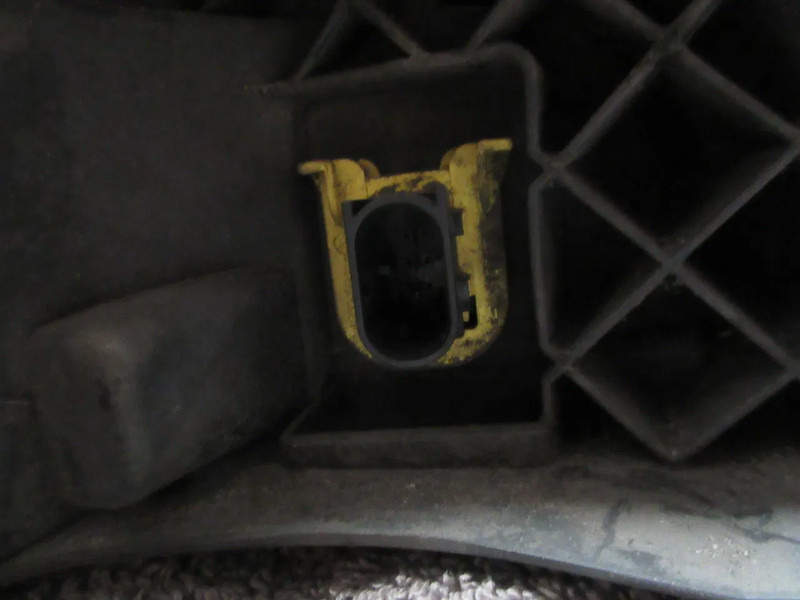 Volvo 21221152 MISTLAMP VOLVO FH SERIE EURO 6 MODEL 2020 - Tåkelys for Lastebil: bilde 5 Volvo 21221152 MISTLAMP VOLVO FH SERIE EURO 6 MODEL 2020 - Tåkelys for Lastebil: bilde 5