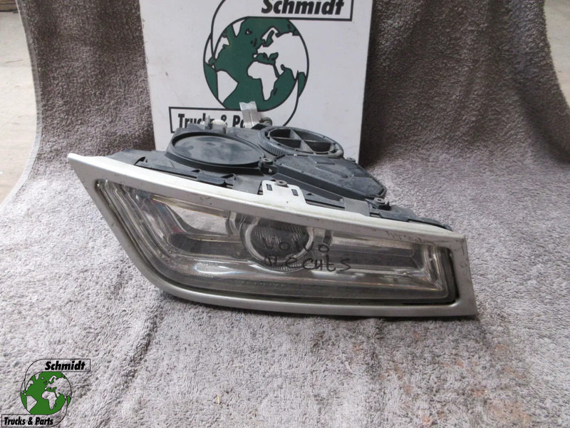 Volvo 21297917 // 21297918 MISTLAMP VOLVO FH SERIE EURO 5 RECHTS EN LINKS - Tåkelys for Lastebil: bilde 1 Volvo 21297917 // 21297918 MISTLAMP VOLVO FH SERIE EURO 5 RECHTS EN LINKS - Tåkelys for Lastebil: bilde 1