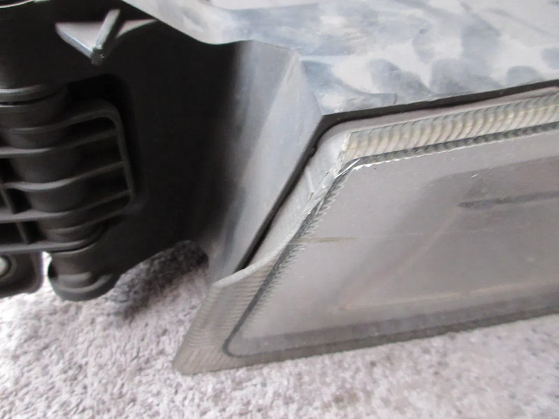 Volvo 82140763 MISTLAMP VOLVO FH SERIE EURO 6 - Tåkelys for Lastebil: bilde 2 Volvo 82140763 MISTLAMP VOLVO FH SERIE EURO 6 - Tåkelys for Lastebil: bilde 2