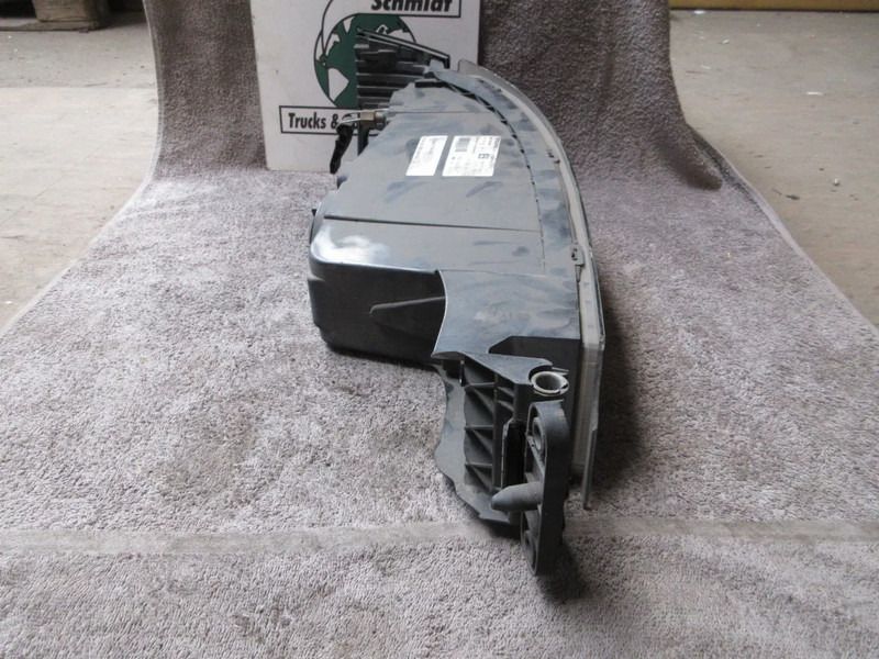 Volvo 82140763 MISTLAMP VOLVO FH SERIE EURO 6 - Tåkelys for Lastebil: bilde 3 Volvo 82140763 MISTLAMP VOLVO FH SERIE EURO 6 - Tåkelys for Lastebil: bilde 3