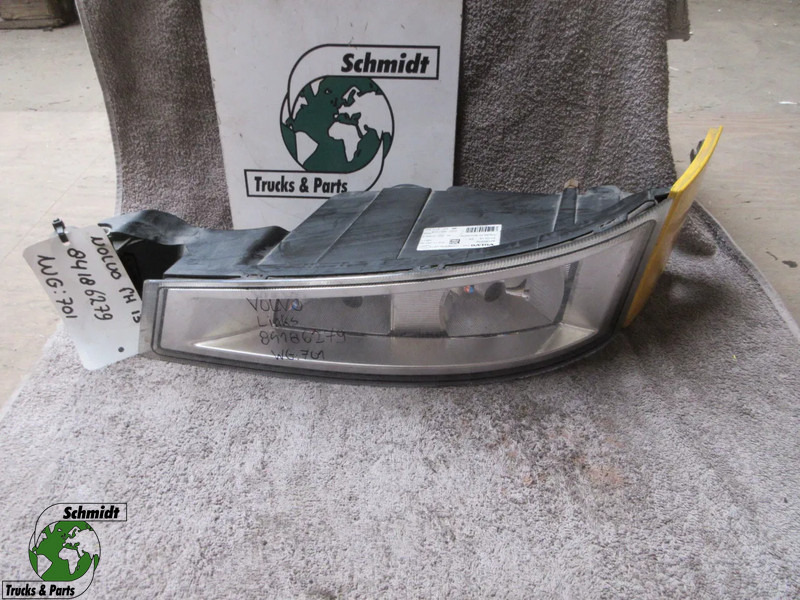 Volvo 84186279 MISTLAMP VOLVO LINKS FH SERIE EURO 6 - Tåkelys for Lastebil: bilde 1 Volvo 84186279 MISTLAMP VOLVO LINKS FH SERIE EURO 6 - Tåkelys for Lastebil: bilde 1