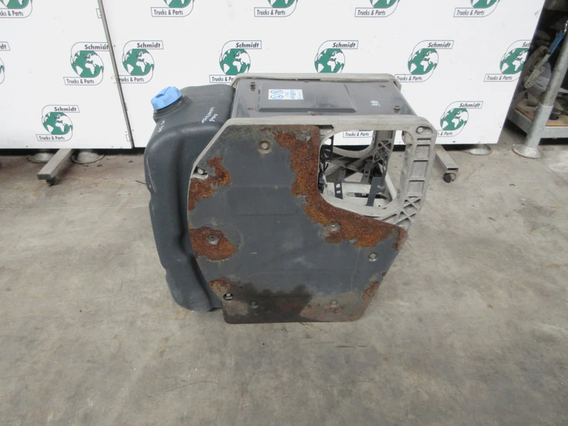 Volvo FH420 21219302 ADBLUE TANK EURO 6 - Drivstofftank for Lastebil: bilde 5 Volvo FH420 21219302 ADBLUE TANK EURO 6 - Drivstofftank for Lastebil: bilde 5