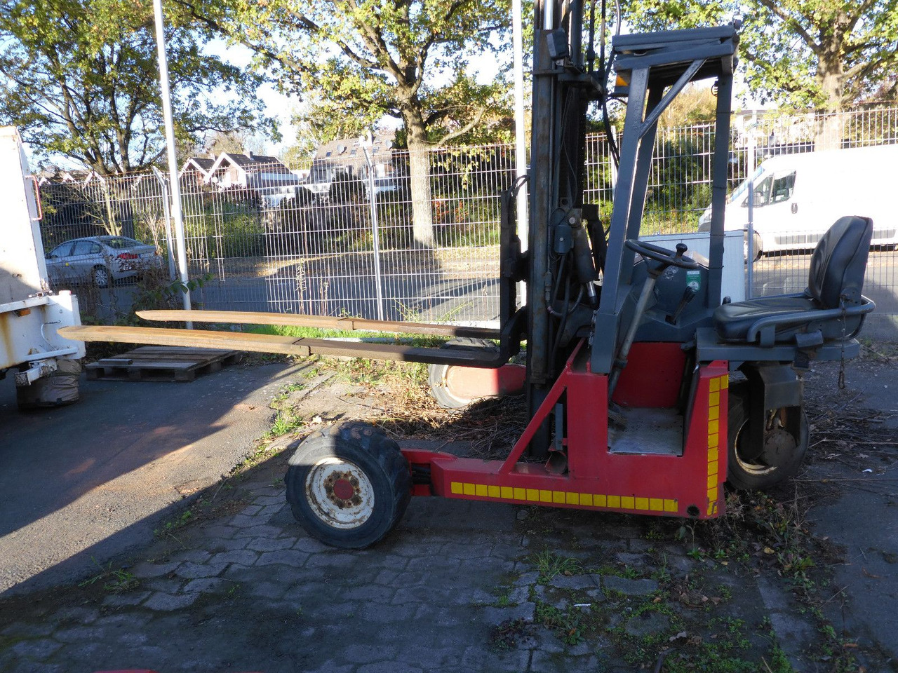 Moffett Hydraulischen Gabeln +Schubmast+Top Zustand - Medbringertruck: bilde 1 Moffett Hydraulischen Gabeln +Schubmast+Top Zustand - Medbringertruck: bilde 1