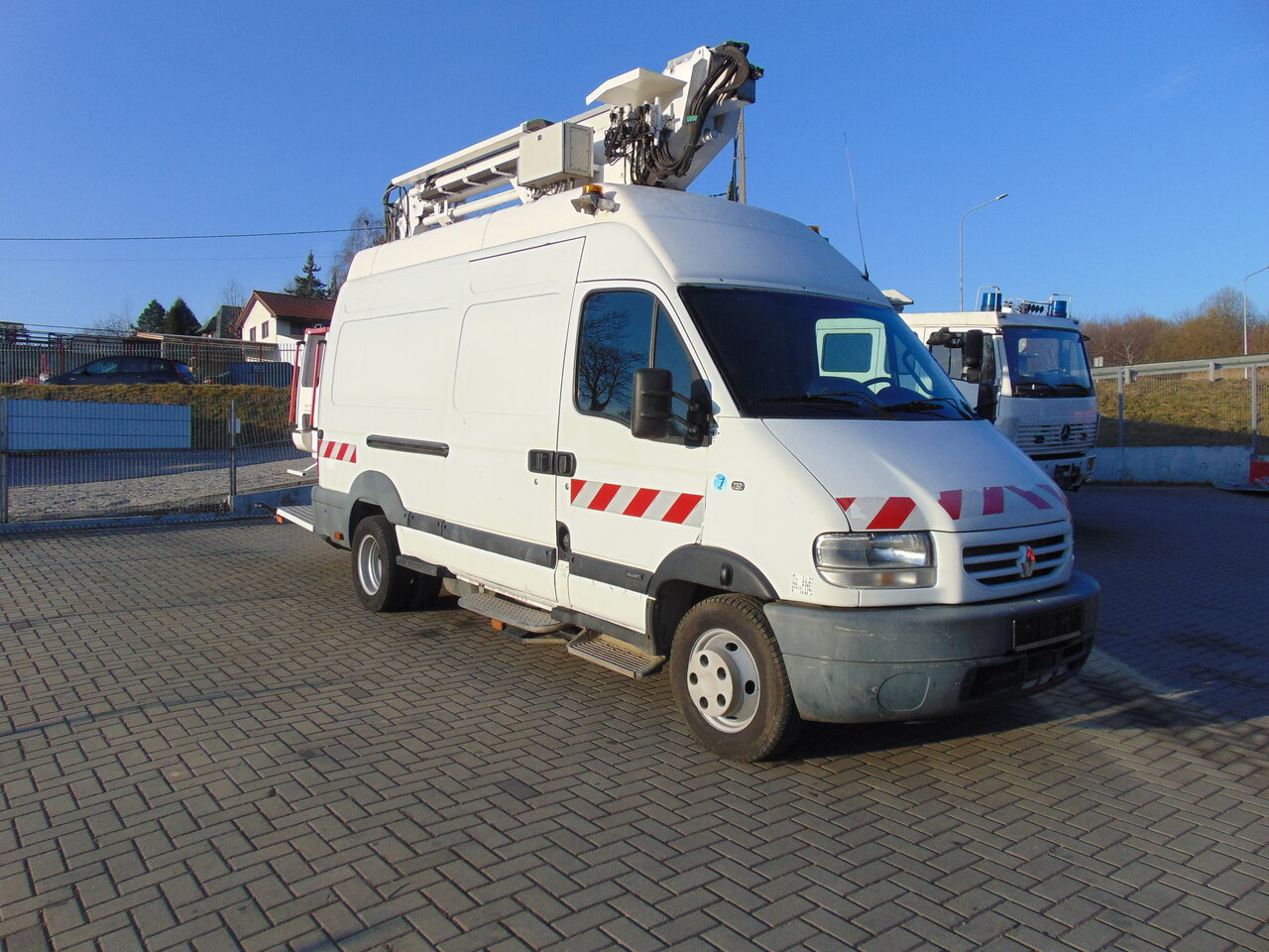 RENAULT Mascott 2,8dCi 110 L2H3 France Elevateur 152TTF 162TTF - Lift: bilde 2 RENAULT Mascott 2,8dCi 110 L2H3 France Elevateur 152TTF 162TTF - Lift: bilde 2