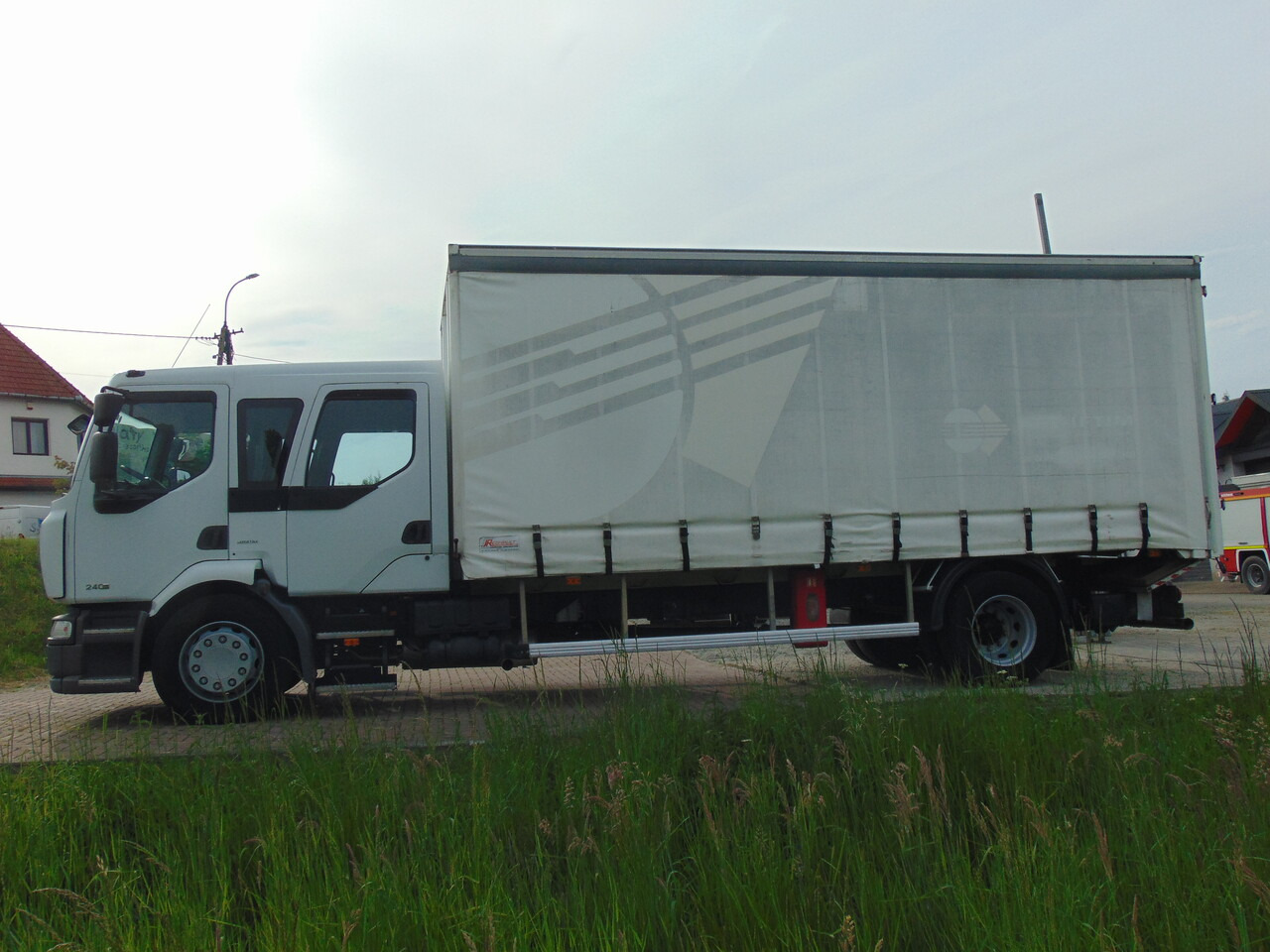 RENAULT Midlum 240DXi - Kapellbil: bilde 5 RENAULT Midlum 240DXi - Kapellbil: bilde 5