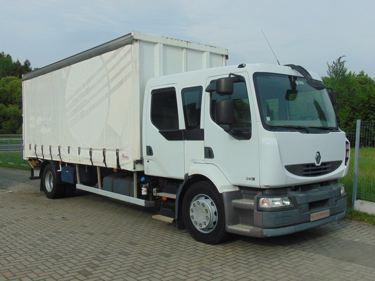RENAULT Midlum 240DXi - Kapellbil: bilde 2 RENAULT Midlum 240DXi - Kapellbil: bilde 2