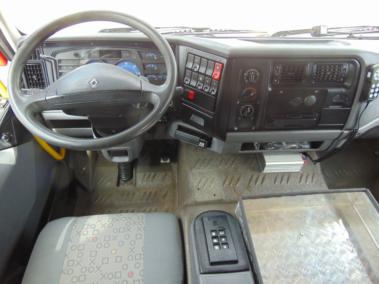 Leie RENAULT Midlum 270dCi SIDES RENAULT Midlum 270dCi SIDES: bilde 19