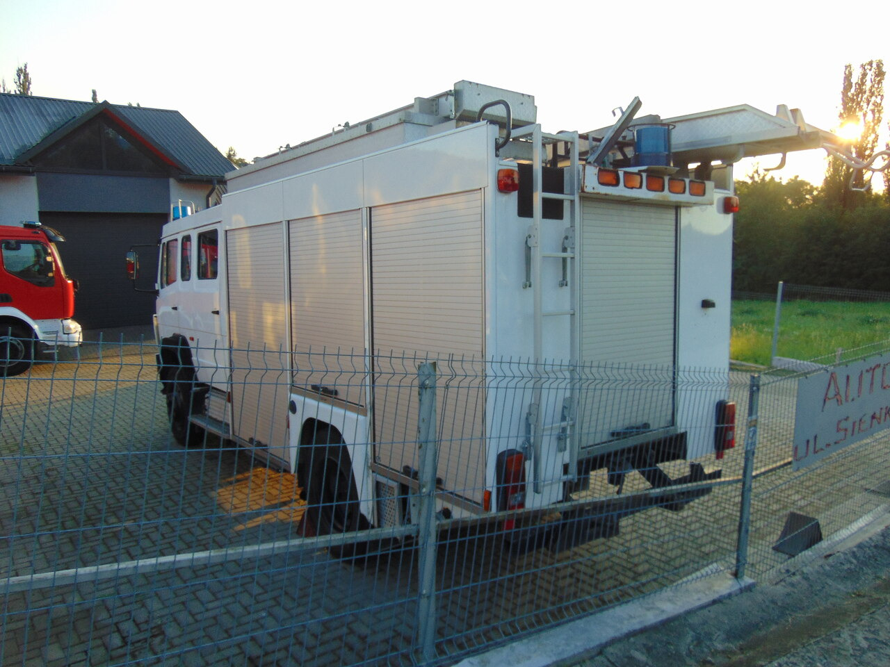 MERCEDES-BENZ 1124AF 4x4 MAGIRUS - Utility-/ Spesiell maskin: bilde 3 MERCEDES-BENZ 1124AF 4x4 MAGIRUS - Utility-/ Spesiell maskin: bilde 3