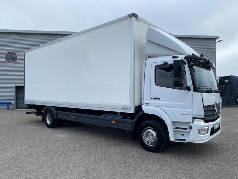 Mercedes-Benz ATEGO 1624 / AUTOMATIC / CLOSED BOX / SIDE DOORS / AIRCO / LWDS / FCW / EURO-6 / 2016 - Skapbil: bilde 2 Mercedes-Benz ATEGO 1624 / AUTOMATIC / CLOSED BOX / SIDE DOORS / AIRCO / LWDS / FCW / EURO-6 / 2016 - Skapbil: bilde 2