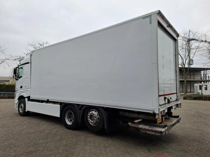Mercedes-Benz Actros 2843 / NL TRUCK / TUV:08-01-2026 / LIFT+LENKACHSE / SMART TACHO / NAVI / PLATFORM 1500 KG / 2XBED / EURO-6 / 2015 - Skapbil: bilde 3 Mercedes-Benz Actros 2843 / NL TRUCK / TUV:08-01-2026 / LIFT+LENKACHSE / SMART TACHO / NAVI / PLATFORM 1500 KG / 2XBED / EURO-6 / 2015 - Skapbil: bilde 3