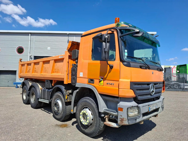 Mercedes-Benz Actros 4141 / 3SIDE MEILLER TIPPER / FULL-STEEL / DRUM BRAKES / ONLY:535937 KM / 2XSTEERING AXLE / AIRCO / AUTOMATIC / EURO-3 / - Tippbil: bilde 4 Mercedes-Benz Actros 4141 / 3SIDE MEILLER TIPPER / FULL-STEEL / DRUM BRAKES / ONLY:535937 KM / 2XSTEERING AXLE / AIRCO / AUTOMATIC / EURO-3 / - Tippbil: bilde 4