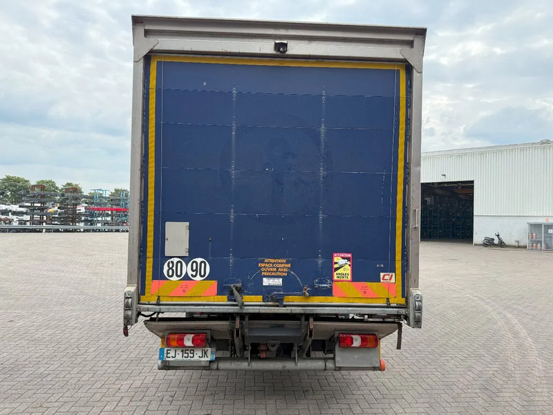 Mercedes-Benz Atego 1218 / ENGINE RUNNING / ONLY:204997 KM / CLOSED BOX / PLATFORM 1500KG / LWDS / AIRCO / AUTOMATIC / EURO-6 / 2017 - Skapbil: bilde 4 Mercedes-Benz Atego 1218 / ENGINE RUNNING / ONLY:204997 KM / CLOSED BOX / PLATFORM 1500KG / LWDS / AIRCO / AUTOMATIC / EURO-6 / 2017 - Skapbil: bilde 4