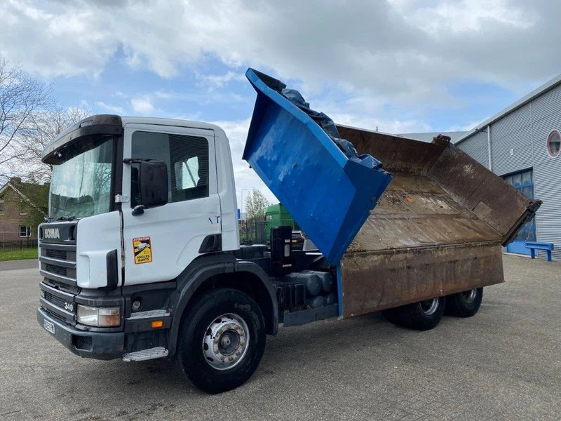 Scania 114-340 / 6X4 / 2 SIDE TIPPER / BIG AXLE / FULL-STEEL / DRUM BRAKES / MANUAL / 1999 - Tippbil: bilde 3 Scania 114-340 / 6X4 / 2 SIDE TIPPER / BIG AXLE / FULL-STEEL / DRUM BRAKES / MANUAL / 1999 - Tippbil: bilde 3