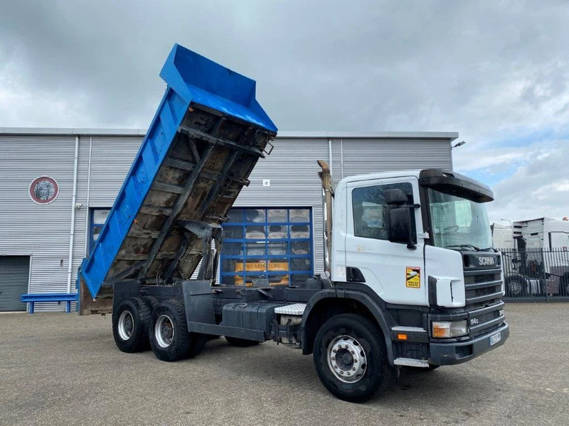 Scania 114-340 / 6X4 / 2 SIDE TIPPER / BIG AXLE / FULL-STEEL / DRUM BRAKES / MANUAL / 1999 - Tippbil: bilde 5 Scania 114-340 / 6X4 / 2 SIDE TIPPER / BIG AXLE / FULL-STEEL / DRUM BRAKES / MANUAL / 1999 - Tippbil: bilde 5