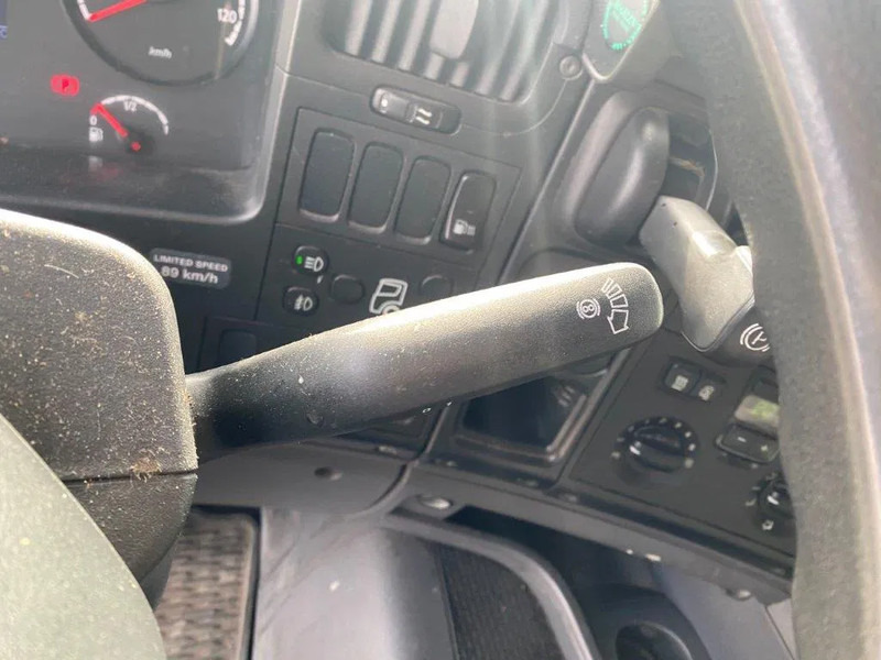 Skapbil Scania G360 / VOLUME COMBI / GERMAN TRUCK / RETARDER / PARKCOOL / DOUBLE TANK / CURTAIN SAILS / MANUAL / EURO-5 / 2010: bilde 18