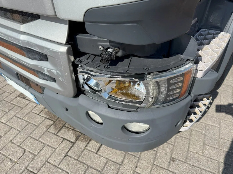 Scania R490 / 8X4 / ENGINE RUNNING / RETARDER / 9 TON FRONT AXLE / LIFT+LENKACHSE / AUTOMATIC / EURO-6 / 2017 - Chassis lastebil: bilde 5 Scania R490 / 8X4 / ENGINE RUNNING / RETARDER / 9 TON FRONT AXLE / LIFT+LENKACHSE / AUTOMATIC / EURO-6 / 2017 - Chassis lastebil: bilde 5