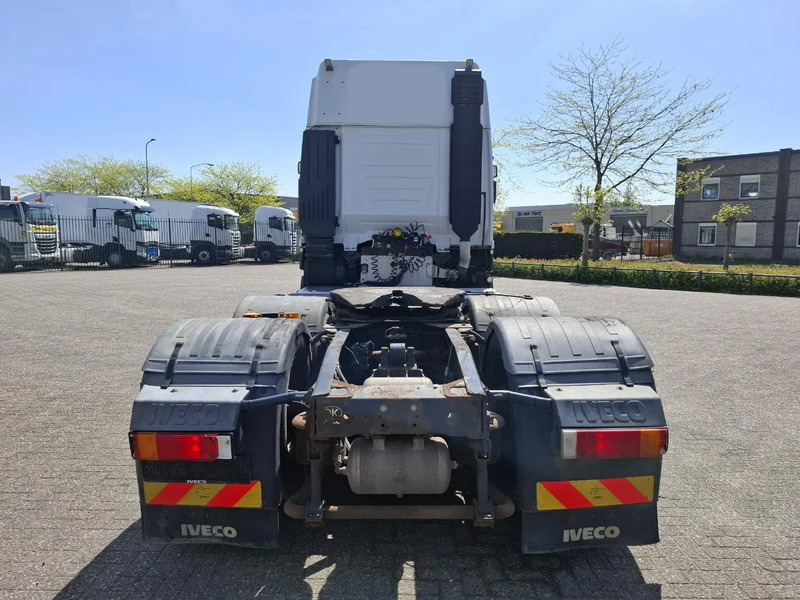 Iveco Stralis 440 / HYDRAULICS / BOOGIE / FRIDGE / 2XBED / 620664 KM / AIRCO / AUTOMATIC / EURO-6 / 2015 - Trekkvogn: bilde 4 Iveco Stralis 440 / HYDRAULICS / BOOGIE / FRIDGE / 2XBED / 620664 KM / AIRCO / AUTOMATIC / EURO-6 / 2015 - Trekkvogn: bilde 4