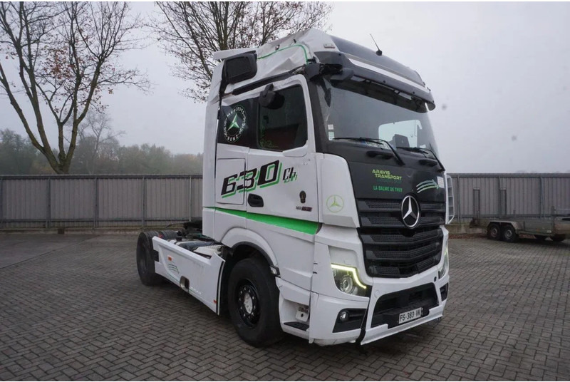 Mercedes-Benz ACTROS 1863 / ENGINE RUNNING / RETARDER/ HYDRAULICS / ONLY: 268593KM / GIGA-SPACE / MIRRORCAM / AUTOMATIC / EURO-6 / 2020 - Trekkvogn: bilde 2 Mercedes-Benz ACTROS 1863 / ENGINE RUNNING / RETARDER/ HYDRAULICS / ONLY: 268593KM / GIGA-SPACE / MIRRORCAM / AUTOMATIC / EURO-6 / 2020 - Trekkvogn: bilde 2