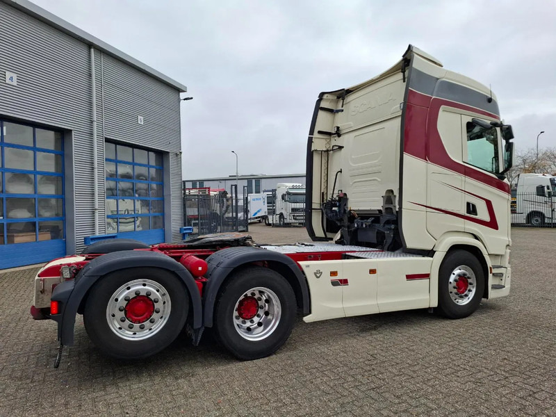 Scania NGS S650 V8 / RETARDER / 633397 KM / 9 TON FRONT AXELE / FULL-AIR / INLINER / FULL SPOILER / LEATHER / ALCOA / NAVI / FRIDGE / E - Trekkvogn: bilde 5 Scania NGS S650 V8 / RETARDER / 633397 KM / 9 TON FRONT AXELE / FULL-AIR / INLINER / FULL SPOILER / LEATHER / ALCOA / NAVI / FRIDGE / E - Trekkvogn: bilde 5