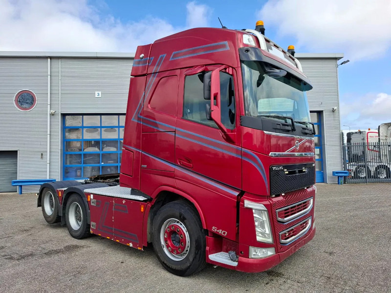 Volvo FH4-540 / 6X4 / BIG AXLE / HYDRAULICS / VEB+ / DYNAMIC STEERING / NAVI / ACC / LWDS / FULL-AIR / LEATHER / AUTOMATIC / EURO-6 / - Trekkvogn: bilde 2 Volvo FH4-540 / 6X4 / BIG AXLE / HYDRAULICS / VEB+ / DYNAMIC STEERING / NAVI / ACC / LWDS / FULL-AIR / LEATHER / AUTOMATIC / EURO-6 / - Trekkvogn: bilde 2