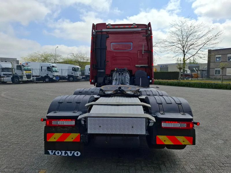 Volvo FH4-540 / 6X4 / BIG AXLE / HYDRAULICS / VEB+ / DYNAMIC STEERING / NAVI / ACC / LWDS / FULL-AIR / LEATHER / AUTOMATIC / EURO-6 / - Trekkvogn: bilde 4 Volvo FH4-540 / 6X4 / BIG AXLE / HYDRAULICS / VEB+ / DYNAMIC STEERING / NAVI / ACC / LWDS / FULL-AIR / LEATHER / AUTOMATIC / EURO-6 / - Trekkvogn: bilde 4