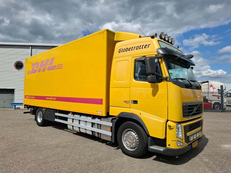Volvo FH13-420 / NL TRUCK / PLATFORM 2000KG / AIRCO / FRIDGE / AUTOMATIC / EURO-5 / 2010 - Skapbil: bilde 2 Volvo FH13-420 / NL TRUCK / PLATFORM 2000KG / AIRCO / FRIDGE / AUTOMATIC / EURO-5 / 2010 - Skapbil: bilde 2