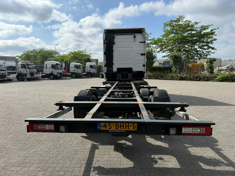 Volvo FH4-420 / NL TRUCK / DOUBLE TANK / PARKCOOL / BDF / VEB? / LWDS / FRIDGE / FULL-AIR / LIFT AXLE / AUTOMATIC / EURO-6 / 2016 - Container-transport/ Vekselflak lastebil: bilde 4 Volvo FH4-420 / NL TRUCK / DOUBLE TANK / PARKCOOL / BDF / VEB? / LWDS / FRIDGE / FULL-AIR / LIFT AXLE / AUTOMATIC / EURO-6 / 2016 - Container-transport/ Vekselflak lastebil: bilde 4