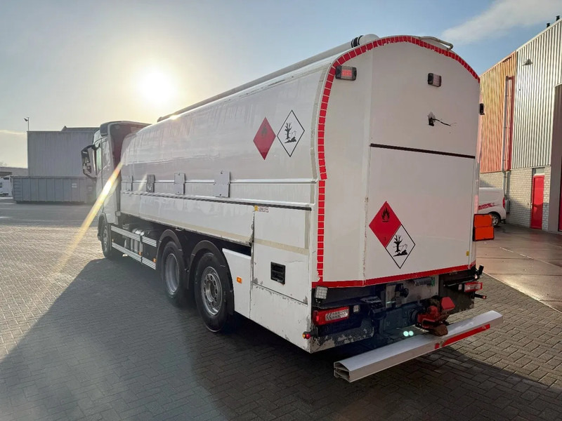 Volvo FH5-500 6X2 / ENGINE RUNNING / LIFT+LENKACHSE / FULL AIR / ADR / EUROTANK / 9-TON FRONT AXLE / EURO-6 / 2022 - Tankbil: bilde 3 Volvo FH5-500 6X2 / ENGINE RUNNING / LIFT+LENKACHSE / FULL AIR / ADR / EUROTANK / 9-TON FRONT AXLE / EURO-6 / 2022 - Tankbil: bilde 3