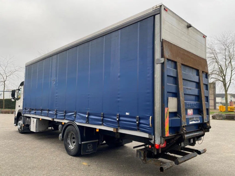 Volvo FM11-330 / LOW KM'S:472120 KM / LWDS / FULL-AIR / NAVI / CURTAIN SAILS / PLATFORM 2500KG / AUTOMATIC / EURO-6 / 2016 - Kapellbil: bilde 3 Volvo FM11-330 / LOW KM'S:472120 KM / LWDS / FULL-AIR / NAVI / CURTAIN SAILS / PLATFORM 2500KG / AUTOMATIC / EURO-6 / 2016 - Kapellbil: bilde 3