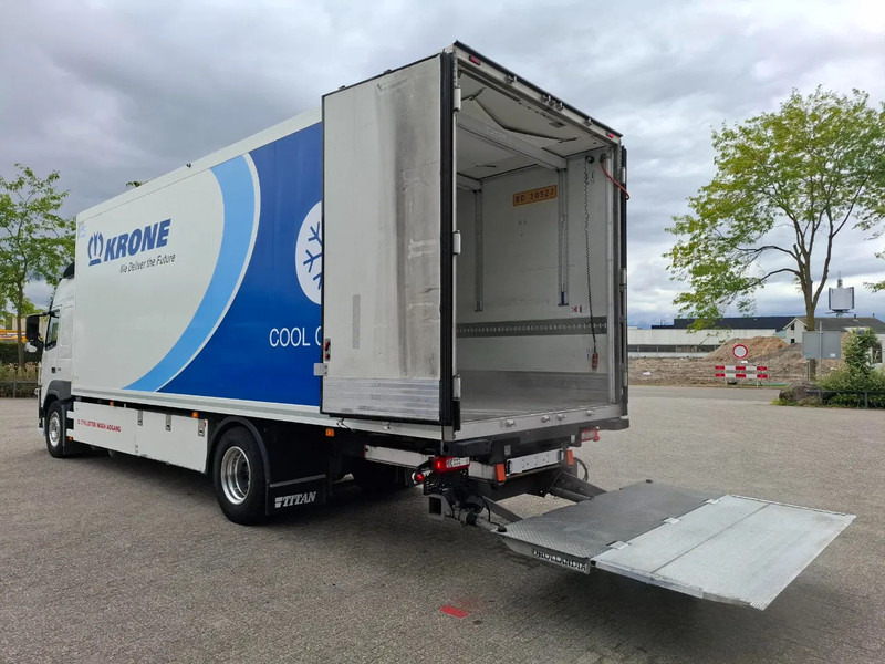 Volvo FM11-330 / VEB / LWDS / ONLY:442862 KM / CARRIER SUPRA 1250 / DOPPELSTOCK / PLATFORM 2TON / DATALOG / FULL-AIR / TOP CONDITION / - Isotermisk lastebil: bilde 3 Volvo FM11-330 / VEB / LWDS / ONLY:442862 KM / CARRIER SUPRA 1250 / DOPPELSTOCK / PLATFORM 2TON / DATALOG / FULL-AIR / TOP CONDITION / - Isotermisk lastebil: bilde 3