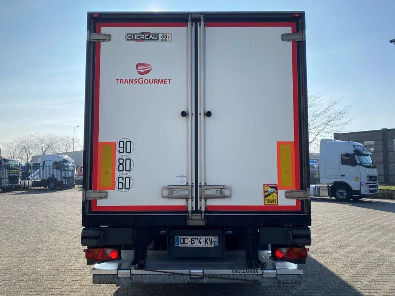 Volvo FM4-420 / COMPLETE COOL+FREEZE COMBI / CHEREAU / THROUGH-LOADING SYSTEM / 2XPLATFORM DHOLLANDIA / FREEZING LOCK / AUTOMATIC / EU - Lastebil med kjøl: bilde 4 Volvo FM4-420 / COMPLETE COOL+FREEZE COMBI / CHEREAU / THROUGH-LOADING SYSTEM / 2XPLATFORM DHOLLANDIA / FREEZING LOCK / AUTOMATIC / EU - Lastebil med kjøl: bilde 4