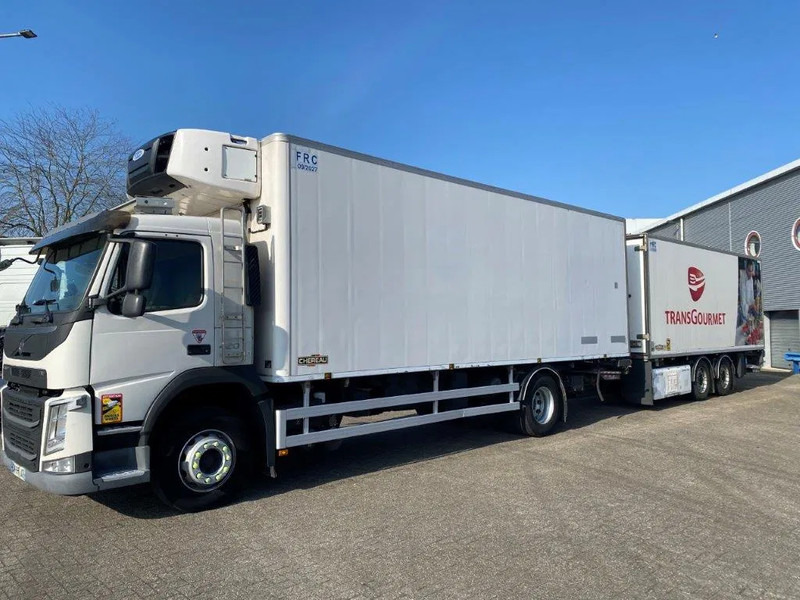Volvo FM4-420 / COMPLETE COOL+FREEZE COMBI / CHEREAU / THROUGH-LOADING SYSTEM / 2XPLATFORM DHOLLANDIA / FREEZING LOCK / AUTOMATIC / EU - Lastebil med kjøl: bilde 1 Volvo FM4-420 / COMPLETE COOL+FREEZE COMBI / CHEREAU / THROUGH-LOADING SYSTEM / 2XPLATFORM DHOLLANDIA / FREEZING LOCK / AUTOMATIC / EU - Lastebil med kjøl: bilde 1