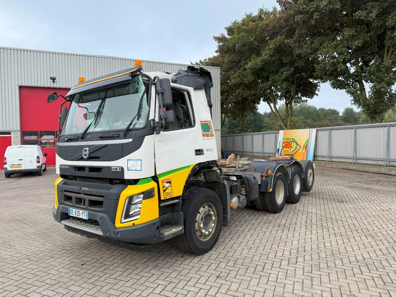 Volvo FMX 450 / ENGINE RUNNING / 8X4 / VEB / ONLY:260642 KM / PTO / LIFT+LENKACHSE / ALCOA / AUTOMATIC / EURO-6 / 2014 - Chassis lastebil: bilde 1 Volvo FMX 450 / ENGINE RUNNING / 8X4 / VEB / ONLY:260642 KM / PTO / LIFT+LENKACHSE / ALCOA / AUTOMATIC / EURO-6 / 2014 - Chassis lastebil: bilde 1