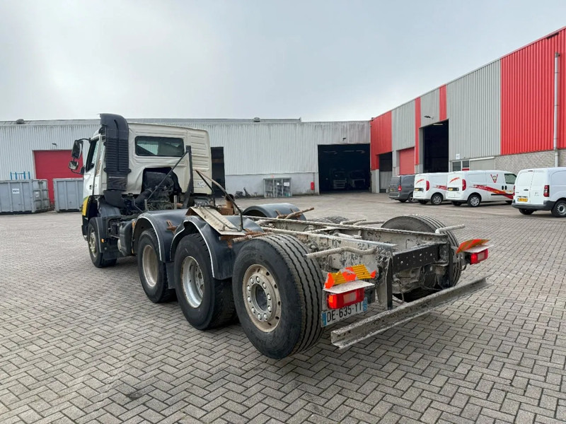 Volvo FMX 450 / ENGINE RUNNING / 8X4 / VEB / ONLY:260642 KM / PTO / LIFT+LENKACHSE / ALCOA / AUTOMATIC / EURO-6 / 2014 - Chassis lastebil: bilde 3 Volvo FMX 450 / ENGINE RUNNING / 8X4 / VEB / ONLY:260642 KM / PTO / LIFT+LENKACHSE / ALCOA / AUTOMATIC / EURO-6 / 2014 - Chassis lastebil: bilde 3
