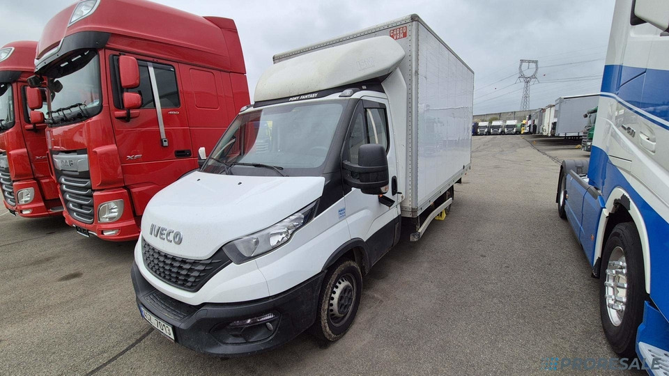 IVECO DAILY 35S16 skříň - 8 palet - Varebil med skap: bilde 2 IVECO DAILY 35S16 skříň - 8 palet - Varebil med skap: bilde 2