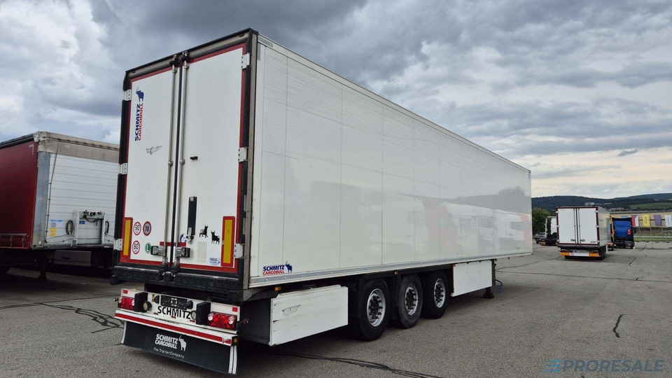 SCHMITZ CARGOBULL SKO 24/L - 13.4 FP60 COOL - mrazírenský návěs + diesel-ekektrický agregát CARRIER VECTOR 1550 - Kjølesemi: bilde 4 SCHMITZ CARGOBULL SKO 24/L - 13.4 FP60 COOL - mrazírenský návěs + diesel-ekektrický agregát CARRIER VECTOR 1550 - Kjølesemi: bilde 4