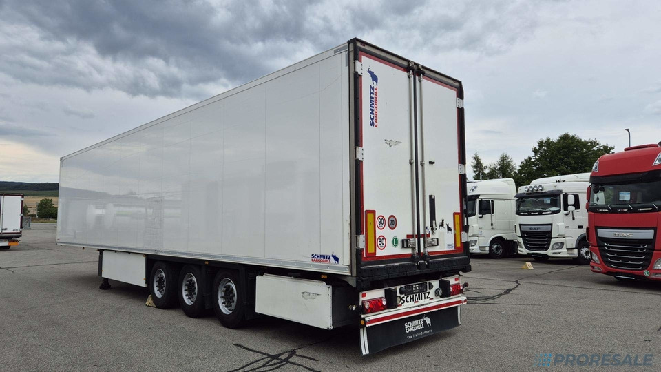 SCHMITZ CARGOBULL SKO 24/L - 13.4 FP60 COOL - mrazírenský návěs + diesel-ekektrický agregát CARRIER VECTOR 1550 - Kjølesemi: bilde 3 SCHMITZ CARGOBULL SKO 24/L - 13.4 FP60 COOL - mrazírenský návěs + diesel-ekektrický agregát CARRIER VECTOR 1550 - Kjølesemi: bilde 3