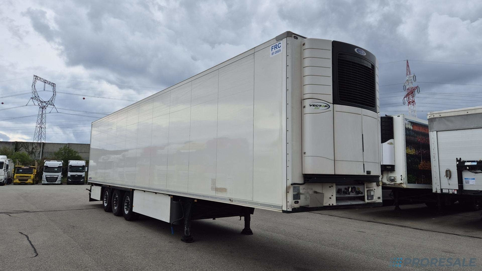 SCHMITZ CARGOBULL SKO 24/L - 13.4 FP60 COOL - mrazírenský návěs + diesel-ekektrický agregát CARRIER VECTOR 1550 - Kjølesemi: bilde 1 SCHMITZ CARGOBULL SKO 24/L - 13.4 FP60 COOL - mrazírenský návěs + diesel-ekektrický agregát CARRIER VECTOR 1550 - Kjølesemi: bilde 1
