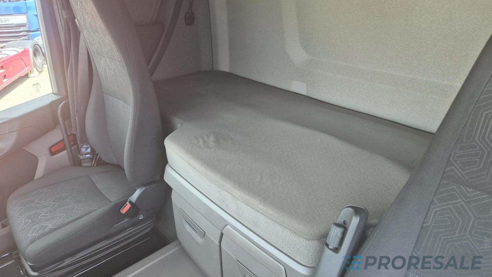 SCANIA R450 N323 LOW DECK EURO 6 - Trekkvogn: bilde 5 SCANIA R450 N323 LOW DECK EURO 6 - Trekkvogn: bilde 5