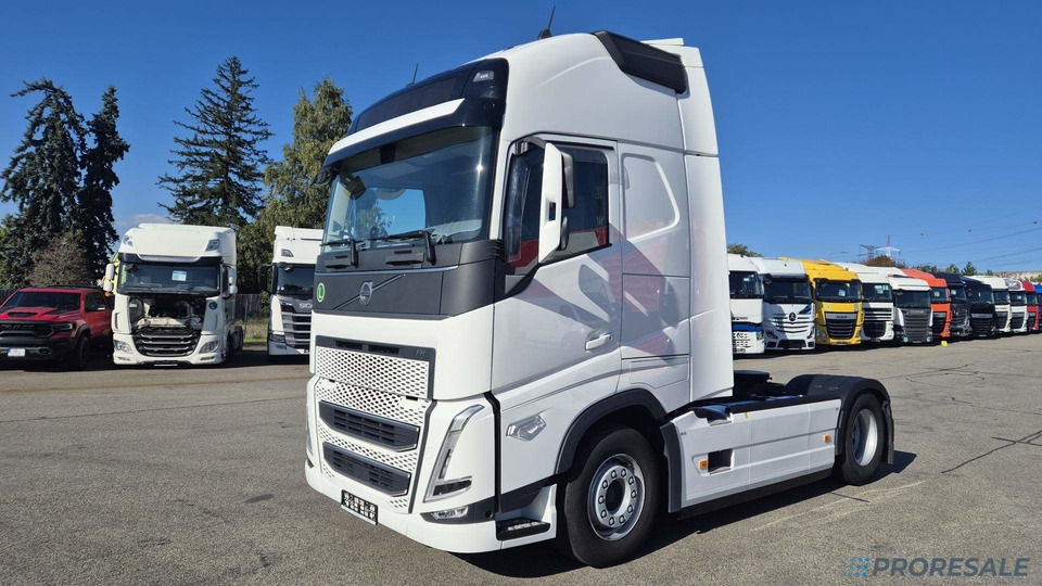 VOLVO FH 460 GLOBE XL EURO 6 TURBOCOMPOUND - Trekkvogn: bilde 2 VOLVO FH 460 GLOBE XL EURO 6 TURBOCOMPOUND - Trekkvogn: bilde 2