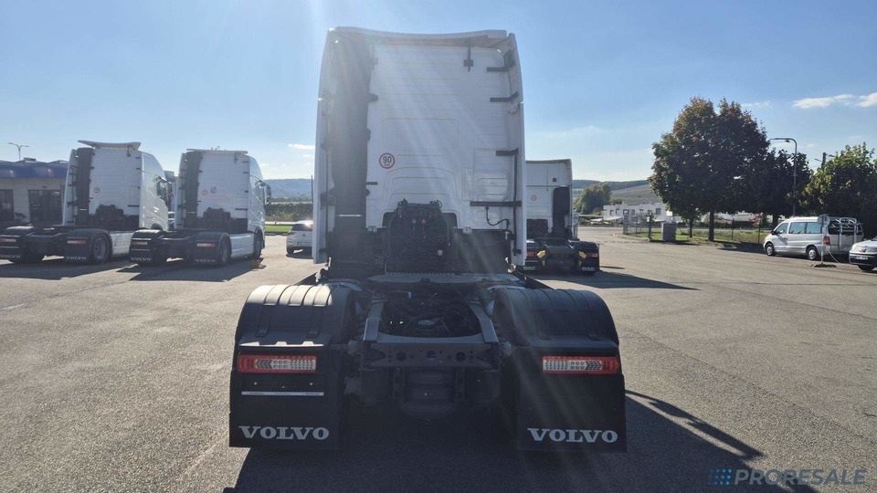 VOLVO FH 460 GLOBE XL EURO 6 TURBOCOMPOUND - Trekkvogn: bilde 3 VOLVO FH 460 GLOBE XL EURO 6 TURBOCOMPOUND - Trekkvogn: bilde 3