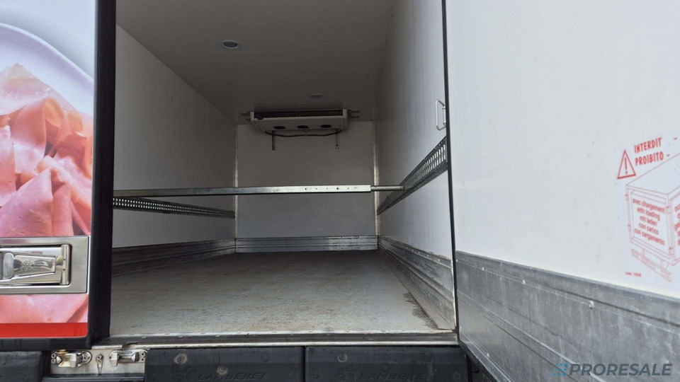 VOLVO FL 250 BB EURO 6 - mrazírna + CARRIER XARIOS 600 EL MAXI - Lastebil med kjøl: bilde 5 VOLVO FL 250 BB EURO 6 - mrazírna + CARRIER XARIOS 600 EL MAXI - Lastebil med kjøl: bilde 5