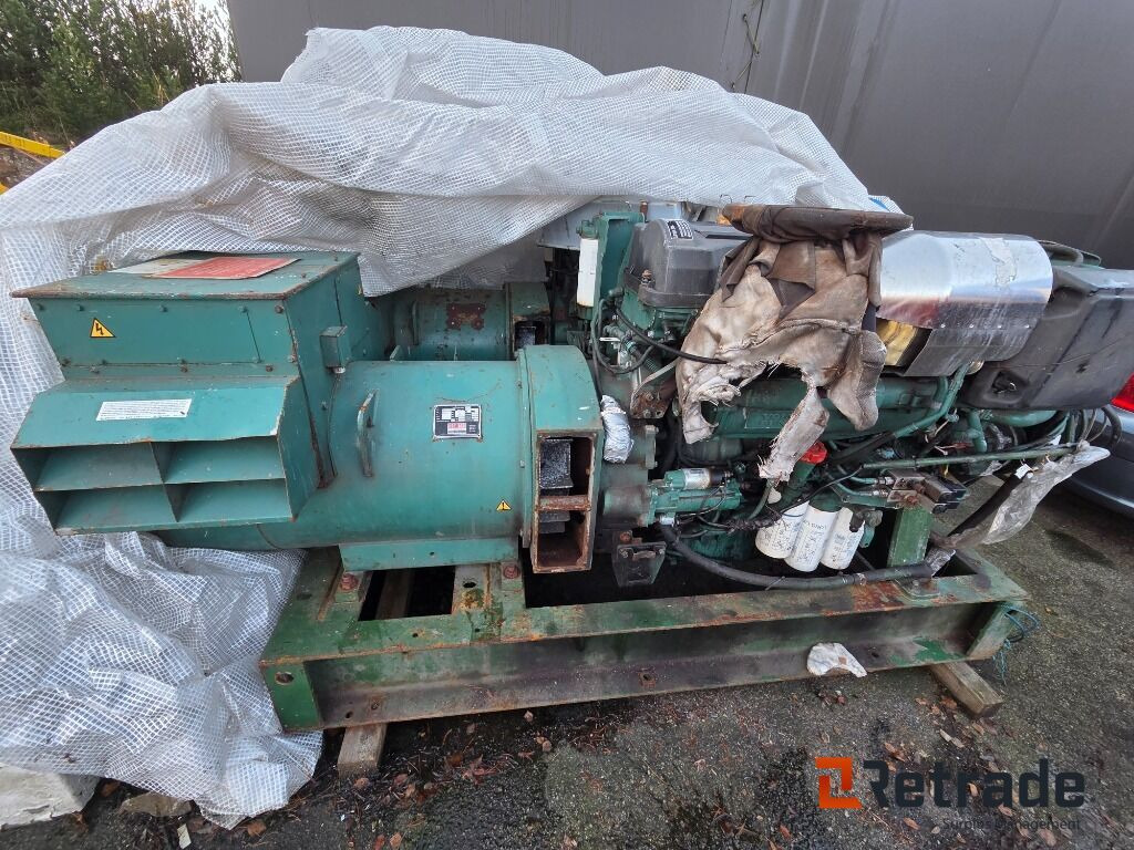 2 stk / pcs Volvo Penta D9 MG m/ Stamford generator - Elektrisk generator: bilde 2 2 stk / pcs Volvo Penta D9 MG m/ Stamford generator - Elektrisk generator: bilde 2