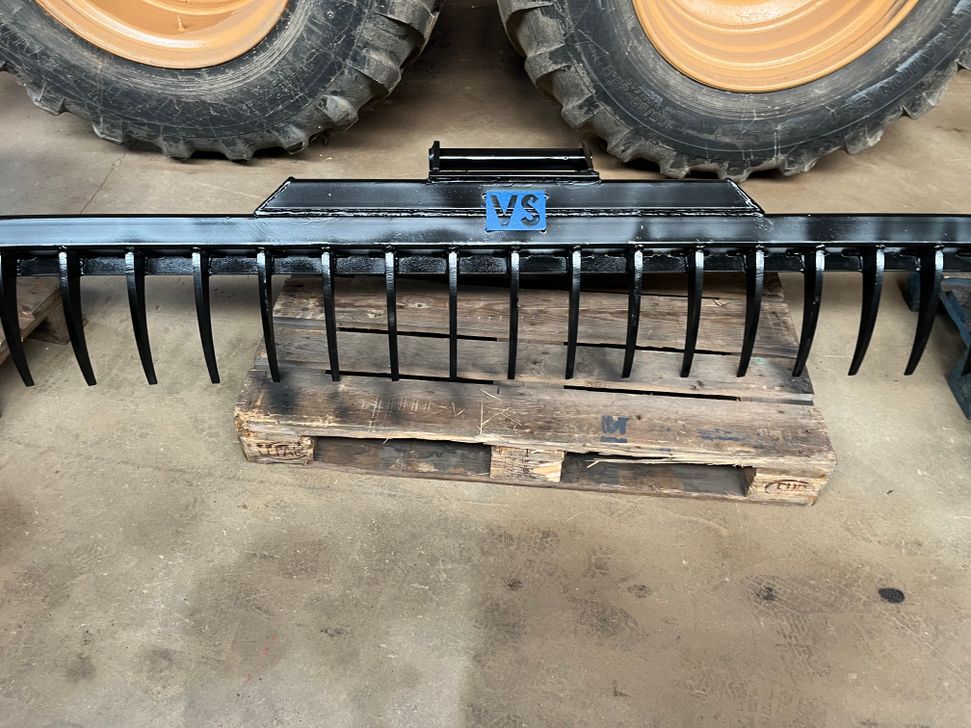 Afretter / Rive for Rendegraver/Excavator 2 M / Leveler / Rake for Backhoe/Excavator 2 M - Verktøy/ Utstyr: bilde 2 Afretter / Rive for Rendegraver/Excavator 2 M / Leveler / Rake for Backhoe/Excavator 2 M - Verktøy/ Utstyr: bilde 2