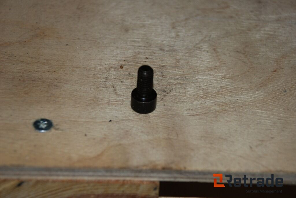 Parti med diverse skruv och bult - Annet utstyr: bilde 5 Parti med diverse skruv och bult - Annet utstyr: bilde 5