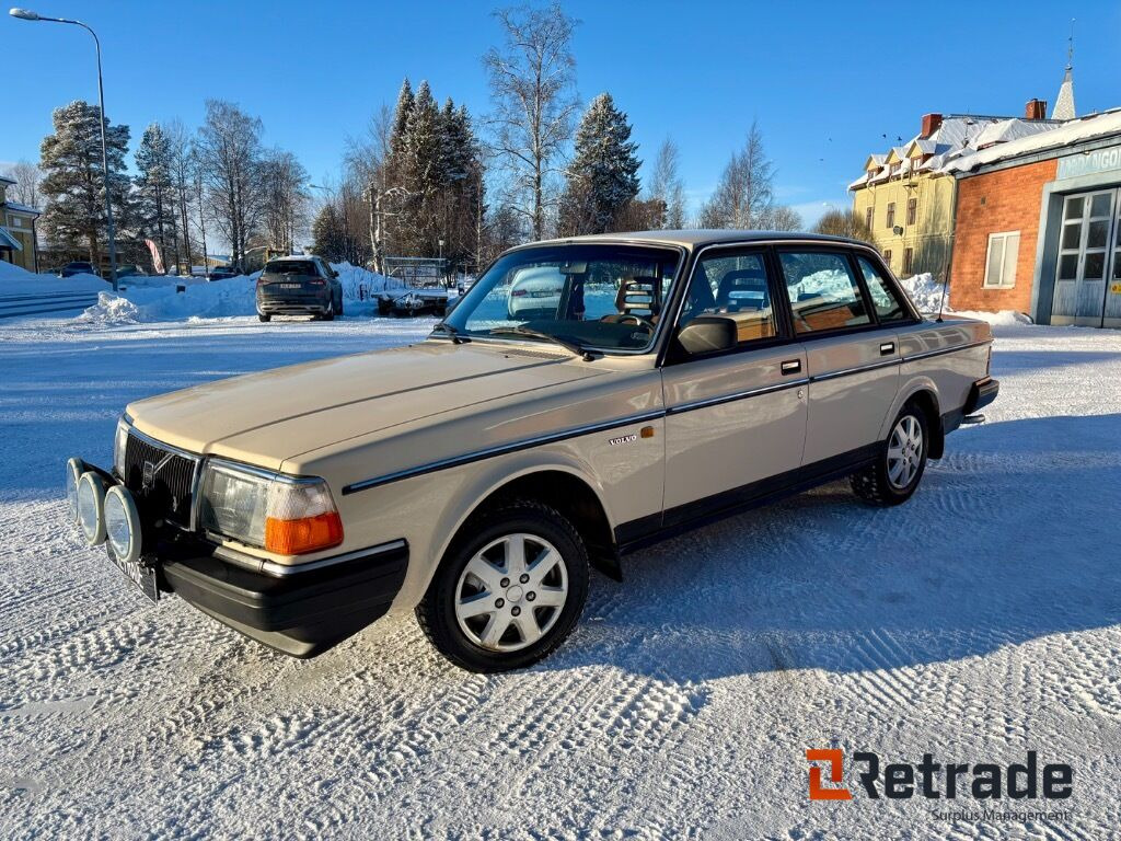Bil Volvo 244 GL - Personenbil: bilde 1 Bil Volvo 244 GL - Personenbil: bilde 1
