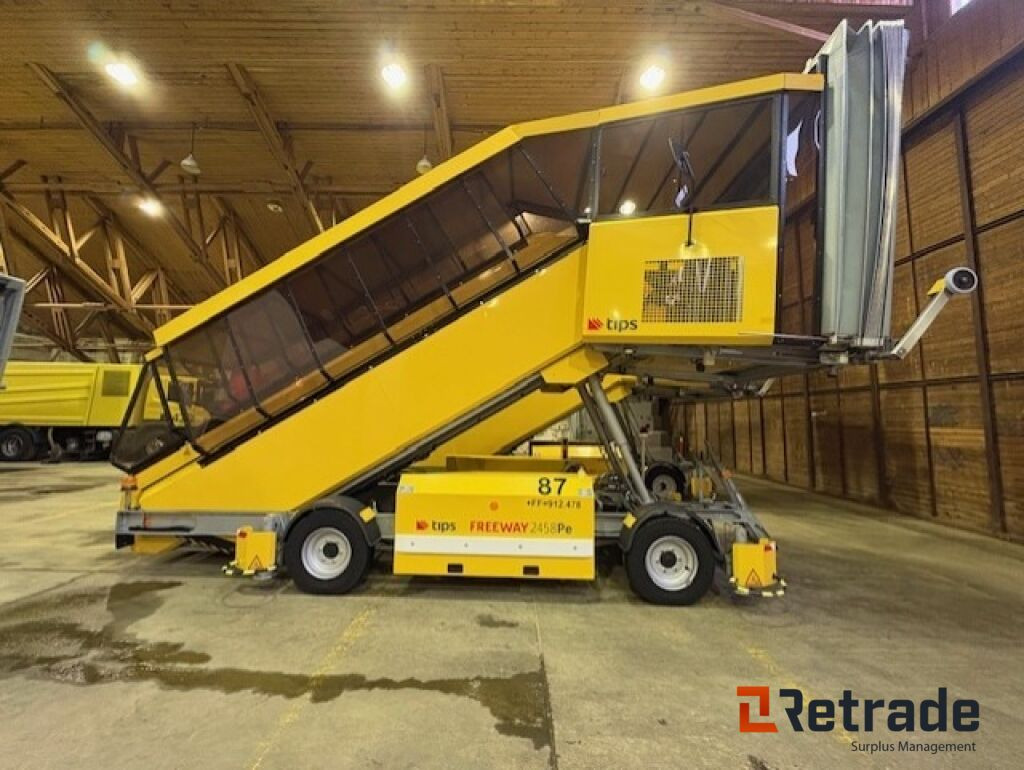 Flytrapp - TIPS FREEWAY 2458Pe - Lav timestand. - Anleggsmaskiner: bilde 3 Flytrapp - TIPS FREEWAY 2458Pe - Lav timestand. - Anleggsmaskiner: bilde 3