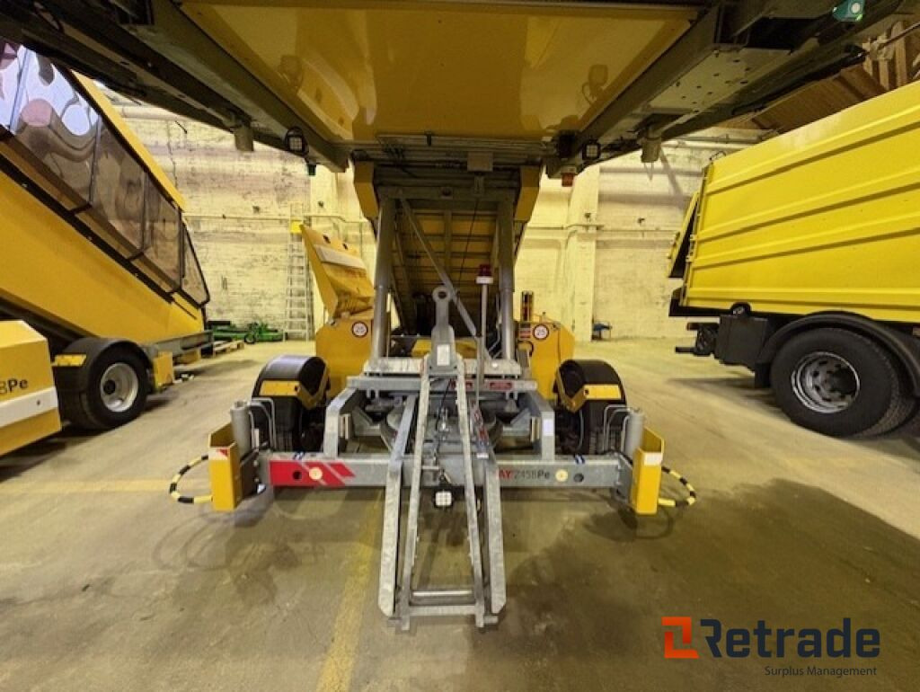 Flytrapp - TIPS FREEWAY 2458Pe - Lav timestand. - Anleggsmaskiner: bilde 4 Flytrapp - TIPS FREEWAY 2458Pe - Lav timestand. - Anleggsmaskiner: bilde 4