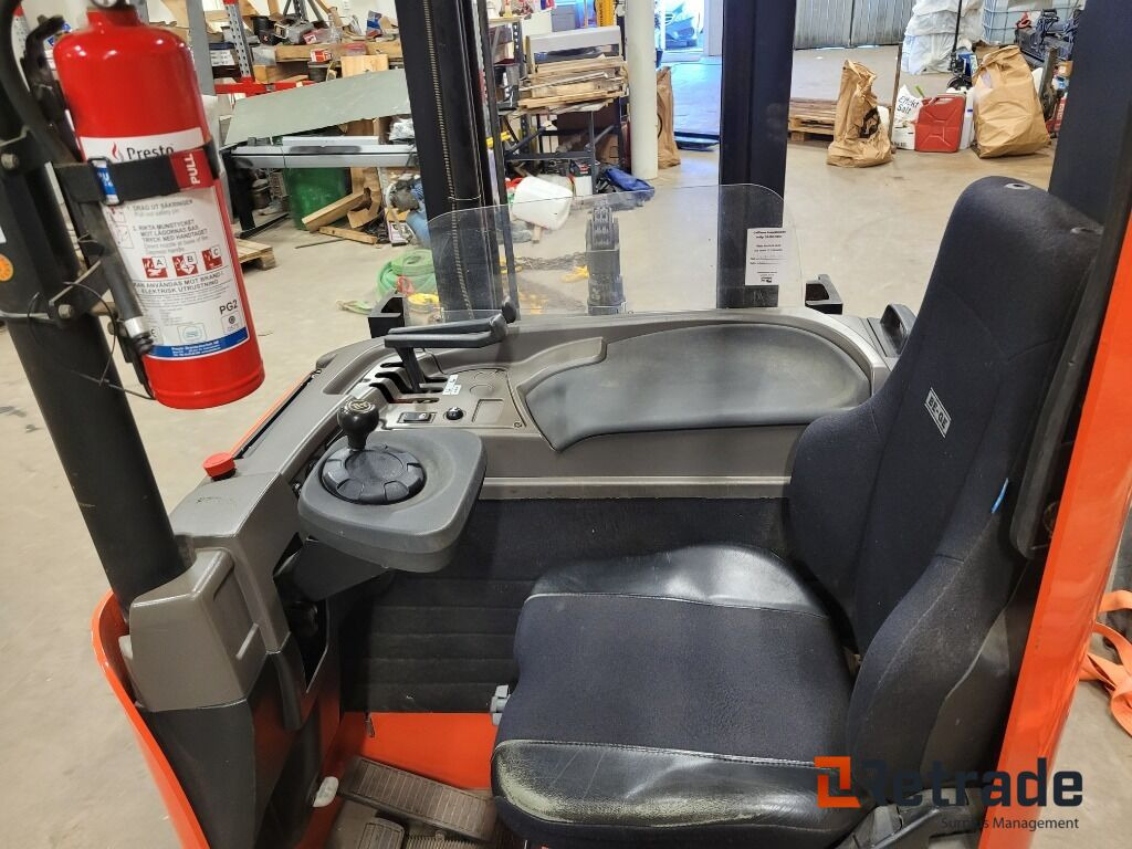 Gaffeltruck Sittstaplare BT SRE135L låga timmar - 2017 - Stabler: bilde 5 Gaffeltruck Sittstaplare BT SRE135L låga timmar - 2017 - Stabler: bilde 5