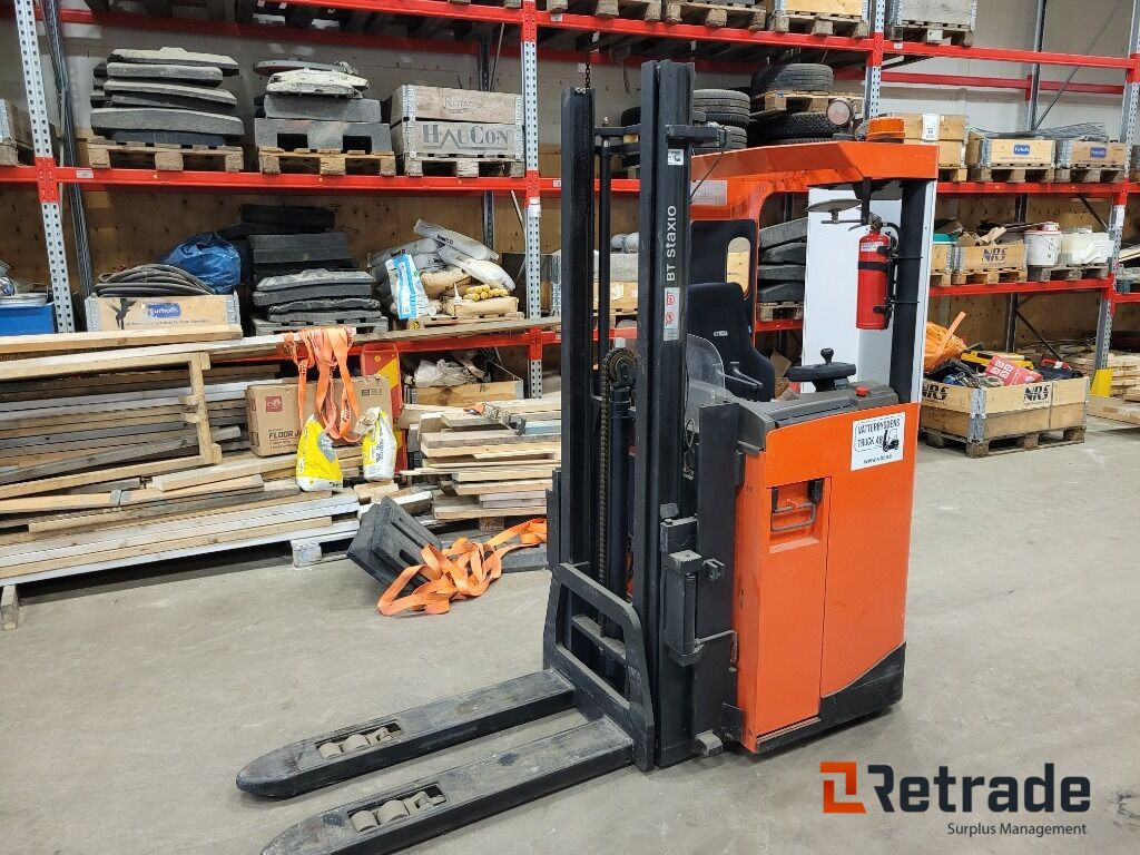 Gaffeltruck Sittstaplare BT SRE135L låga timmar - 2017 - Stabler: bilde 1 Gaffeltruck Sittstaplare BT SRE135L låga timmar - 2017 - Stabler: bilde 1